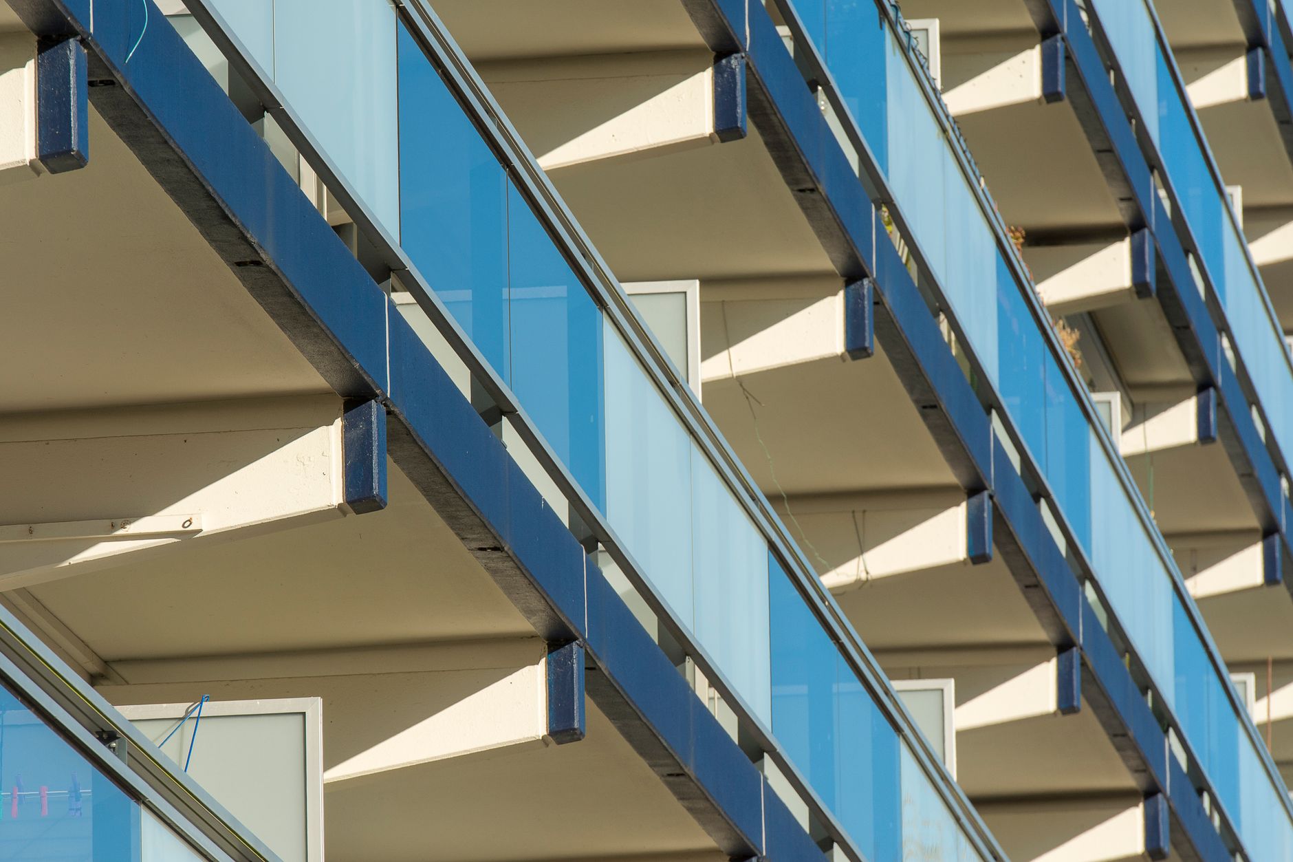Cam balkon sistemleri